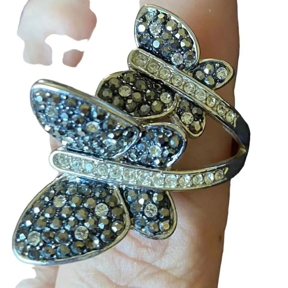 Vintage, black and white crystal embellished double butterfly ring size 8